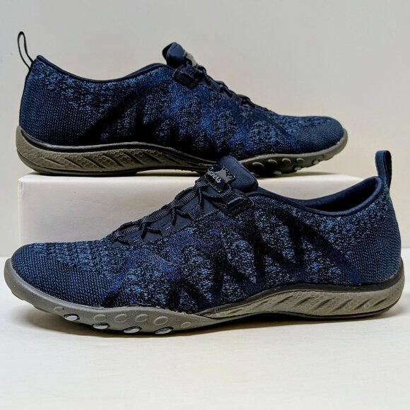 Skechers® Relaxed Fit Breathe Easy Infi-Knity Slip On Sneakers in Navy - Picture 7 of 16